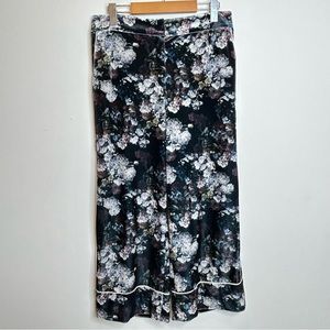 Kuho Cropped Wide Leg Velvet Dark Floral Pants